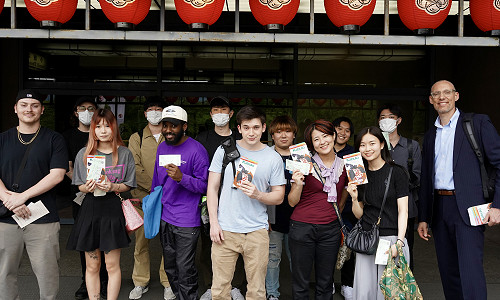 LUJ Music Students Take in the Shakuhachi and Kabuki Theatre